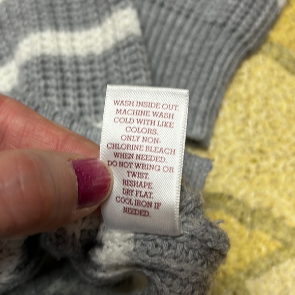 EUC SO stripped sweater - Picture 10 of 11